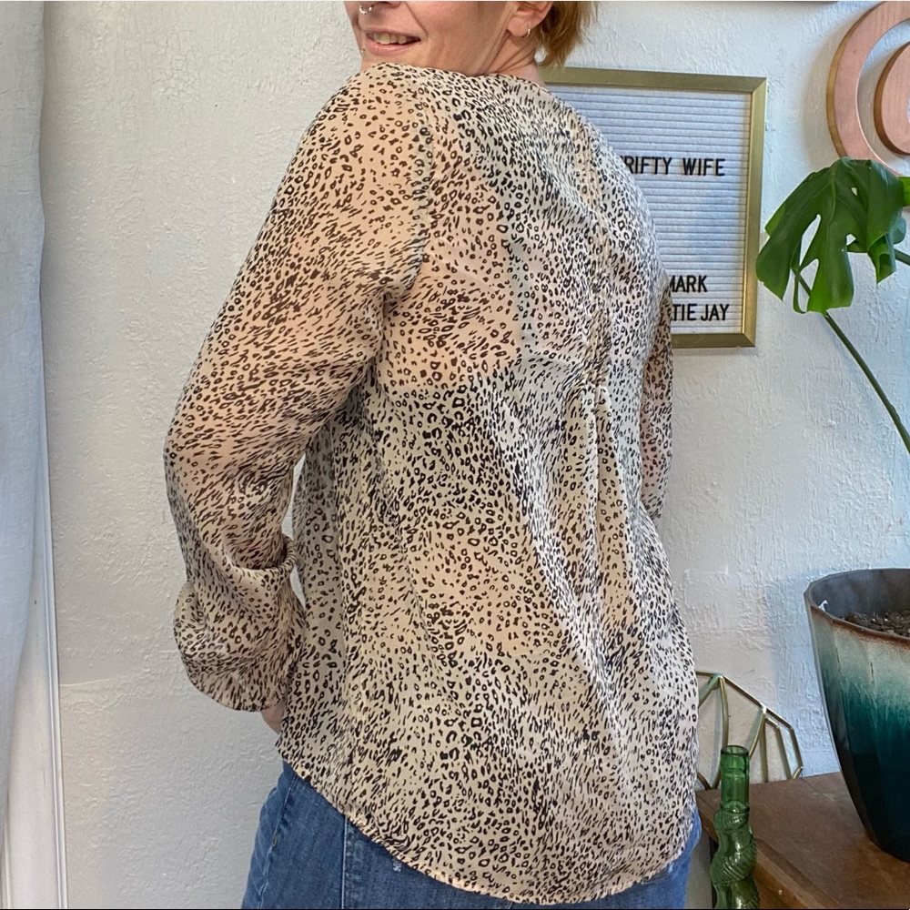 Urban Outfitters brand pins & needles Sheer Trendy Pattern blouse size small - Picture 6 of 11